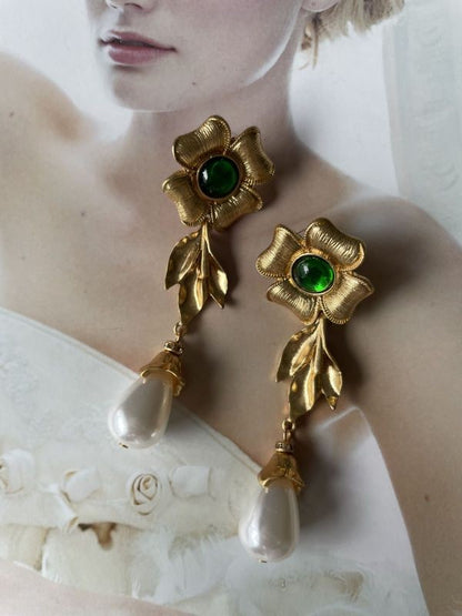 Vintage style golden flower glass jelly earring